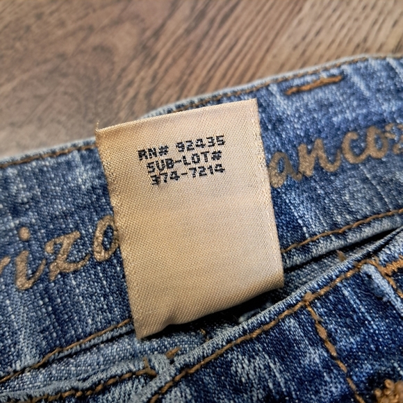 Arizona Jeans Co Girls Size 10 Blue Jeans Stretch Cargo Pockets - Picture 5 of 11